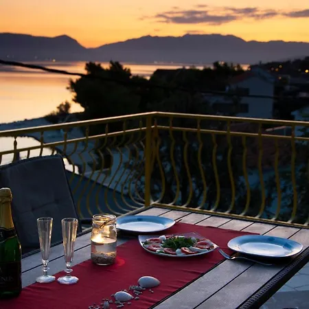 Apartman Nely - Sea, Terrace And Peace